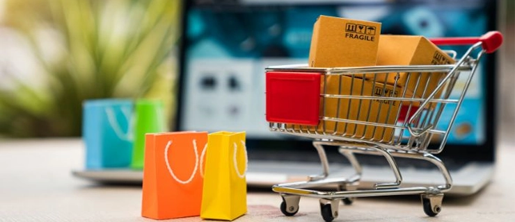 سایت یا اینستاگرام؟ جدول مقایسه فروش در سایت و اینستاگرام