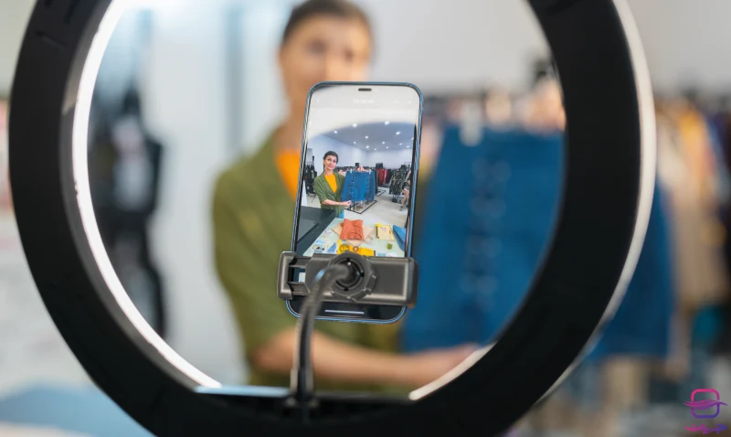 پخش ویدیو زنده (لایو) را فراموش نکنید